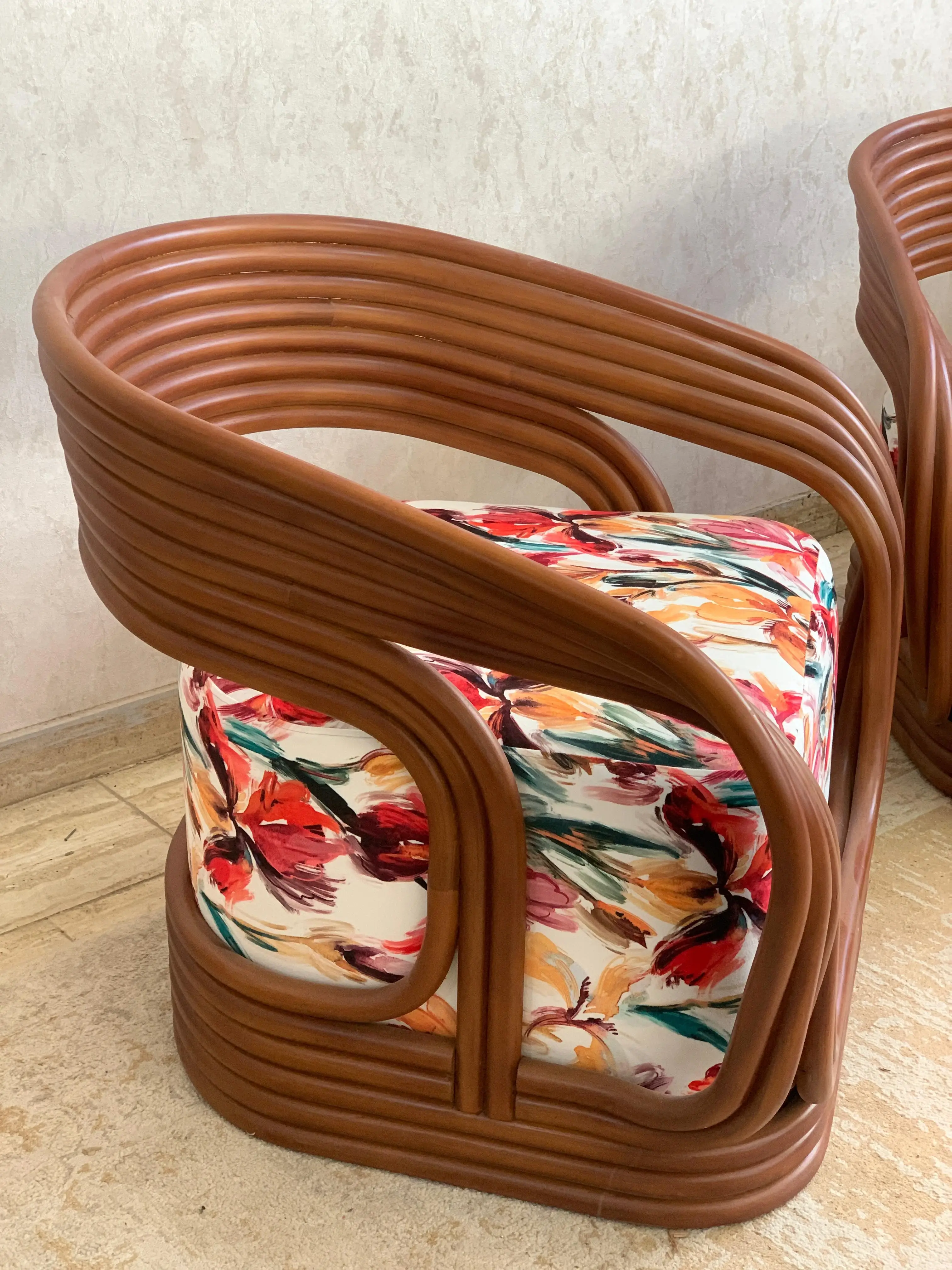 Hand Curved Bamboo Chair - Elegant Seat Design